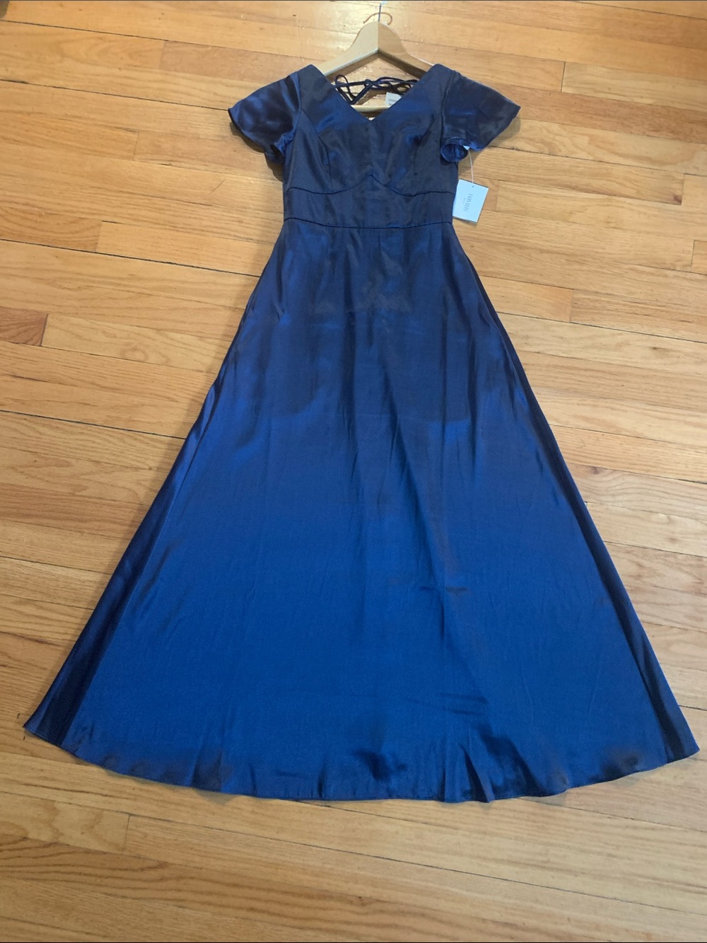 David’s Bridal Junior Bridesmaids dress Girls sz 6, flutter sleeve formal maxi